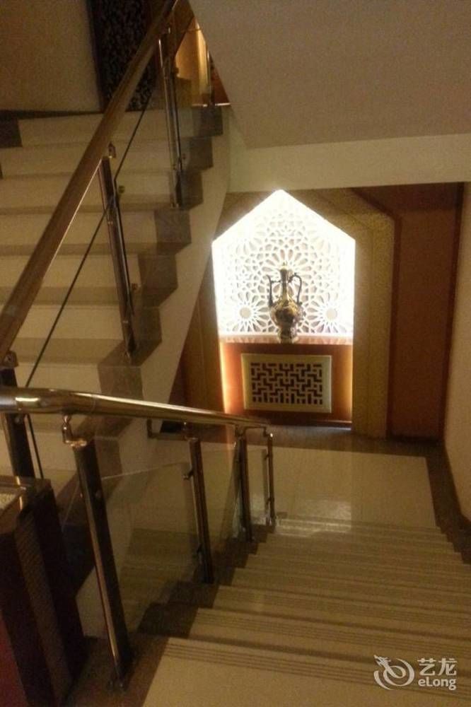 Hotel Beijing Karamay Snow Lotus Hotel