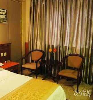 Hotel Beijing Karamay Snow Lotus Hotel