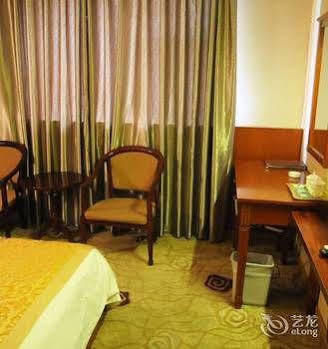 Beijing Karamay Snow Lotus Hotel 2* Pékin (Beijing)